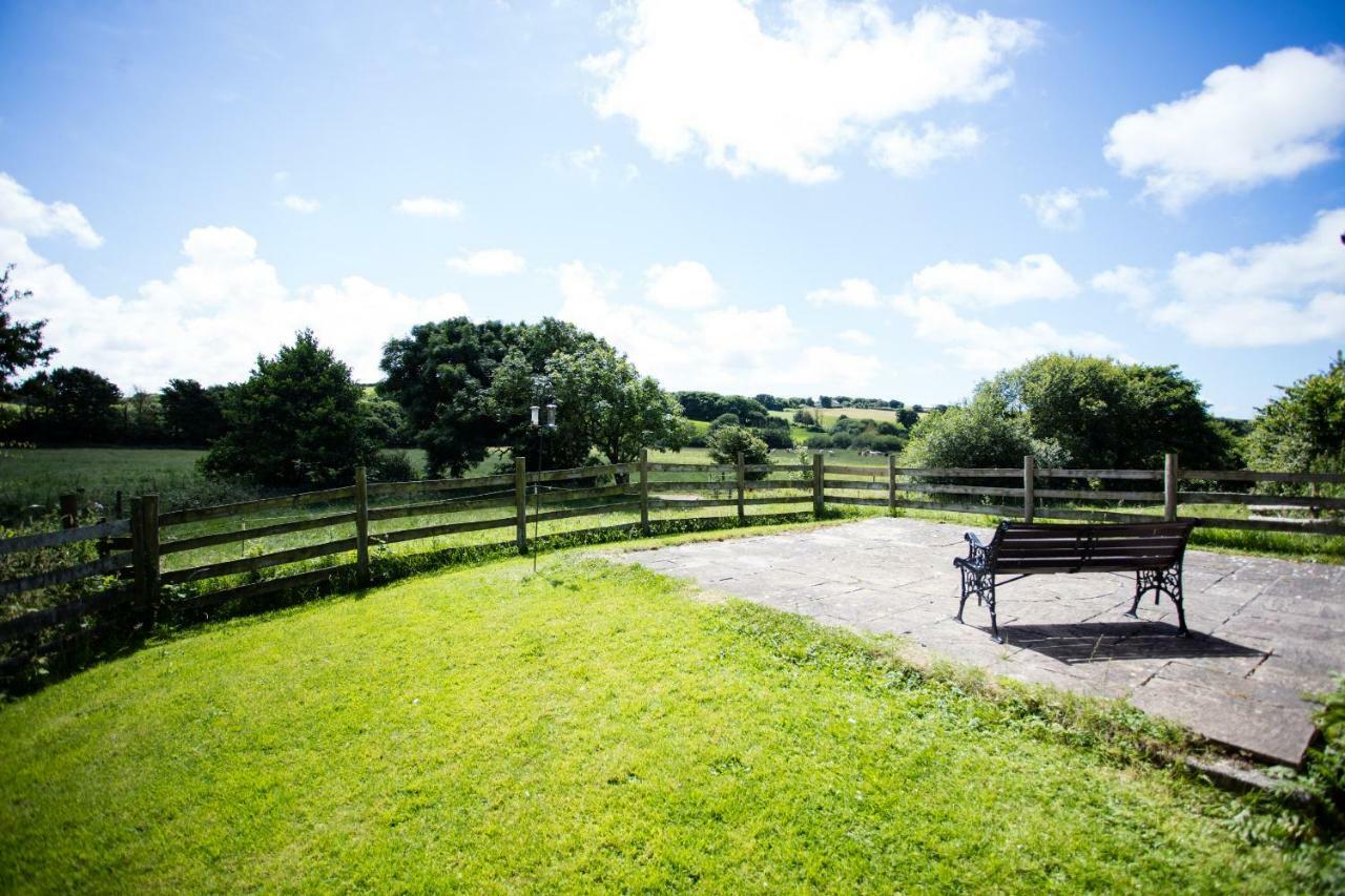 Sharlands Farm Holiday Cottages بود المظهر الخارجي الصورة