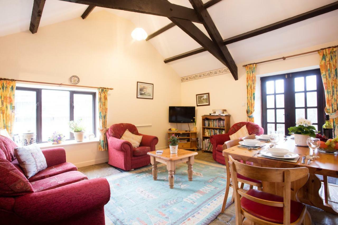 Sharlands Farm Holiday Cottages بود المظهر الخارجي الصورة